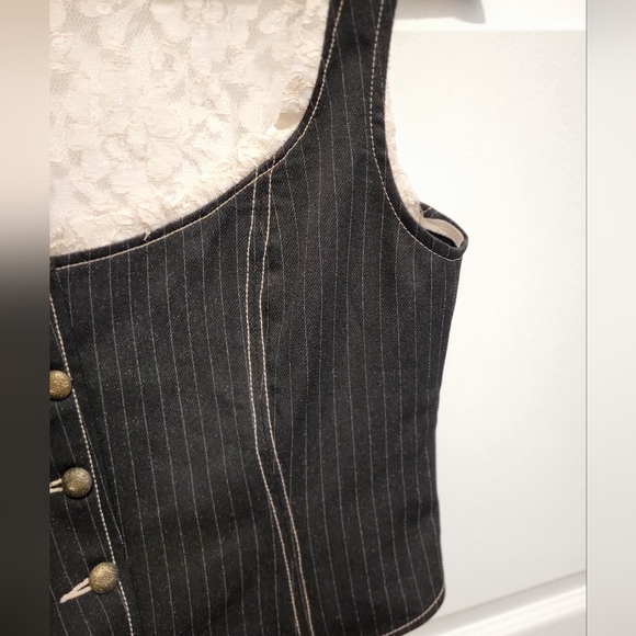 Classic Pinstriped Vest With Lace Back Detail Size large - Picture 3 of 5